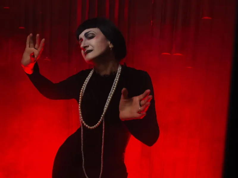 The Night Magic Grew Up: How One Daring Illusion Turned a Carnival Act into High Art