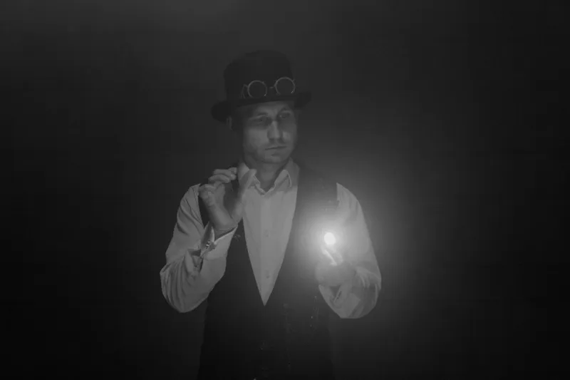 When the Trick Breaks: The Strange Magic of Watching Illusions Fall Apart